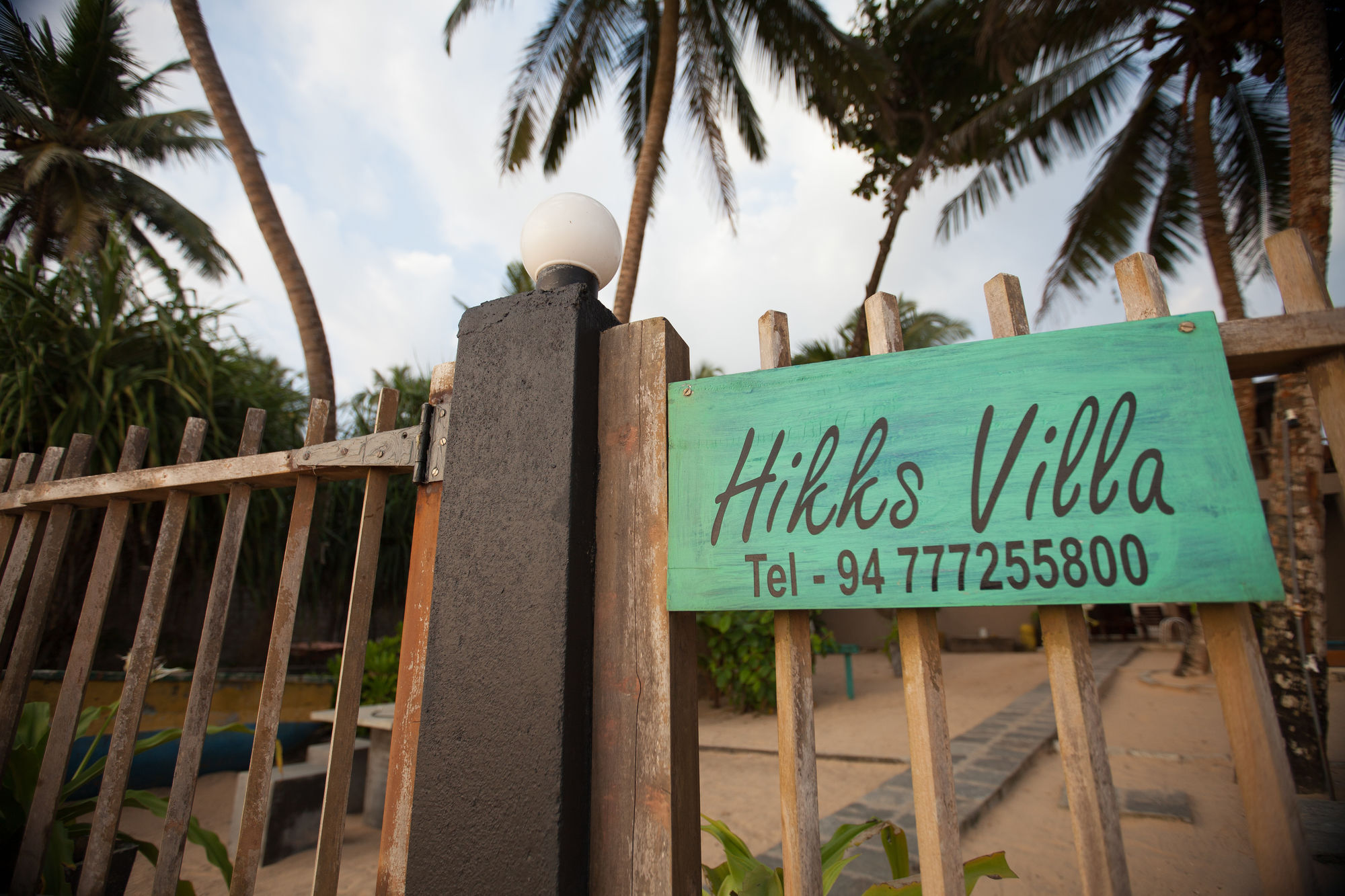 Hikks Villa Hikkaduwa Exterior photo